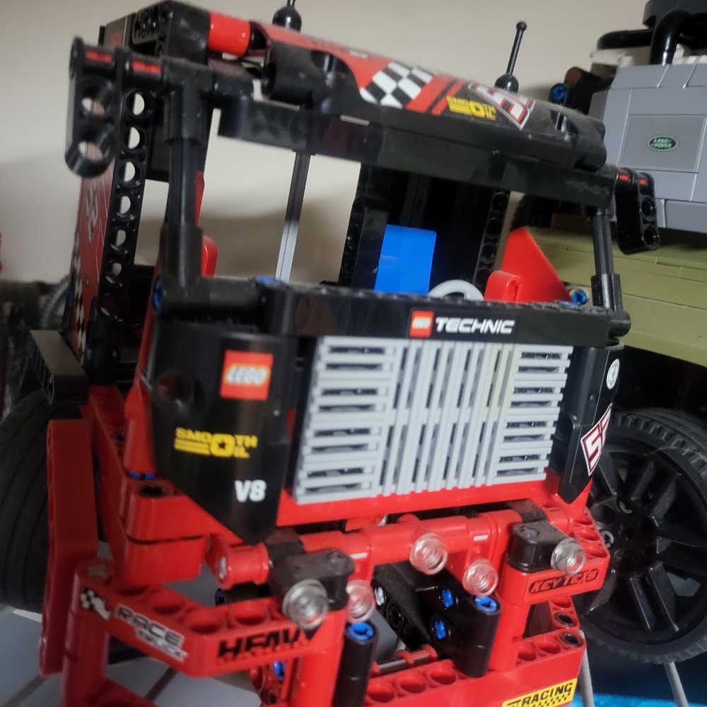 LEGO Technic Race Truck